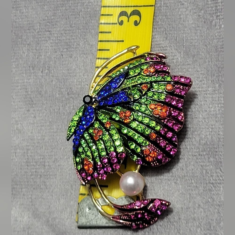 Austrian Crystal Butterfly Brooch‎ - Picture 3 of 8